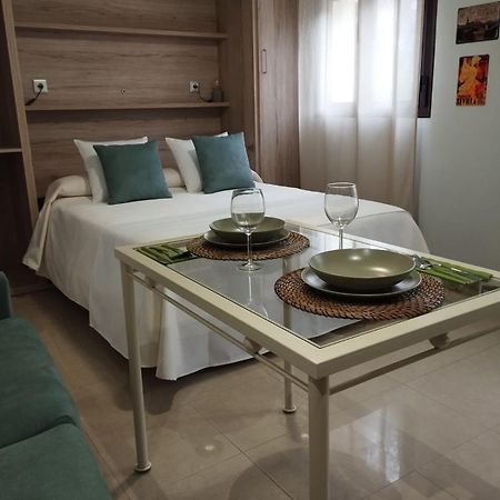 Apartamento La Fuente 27 Tomares Exteriör bild