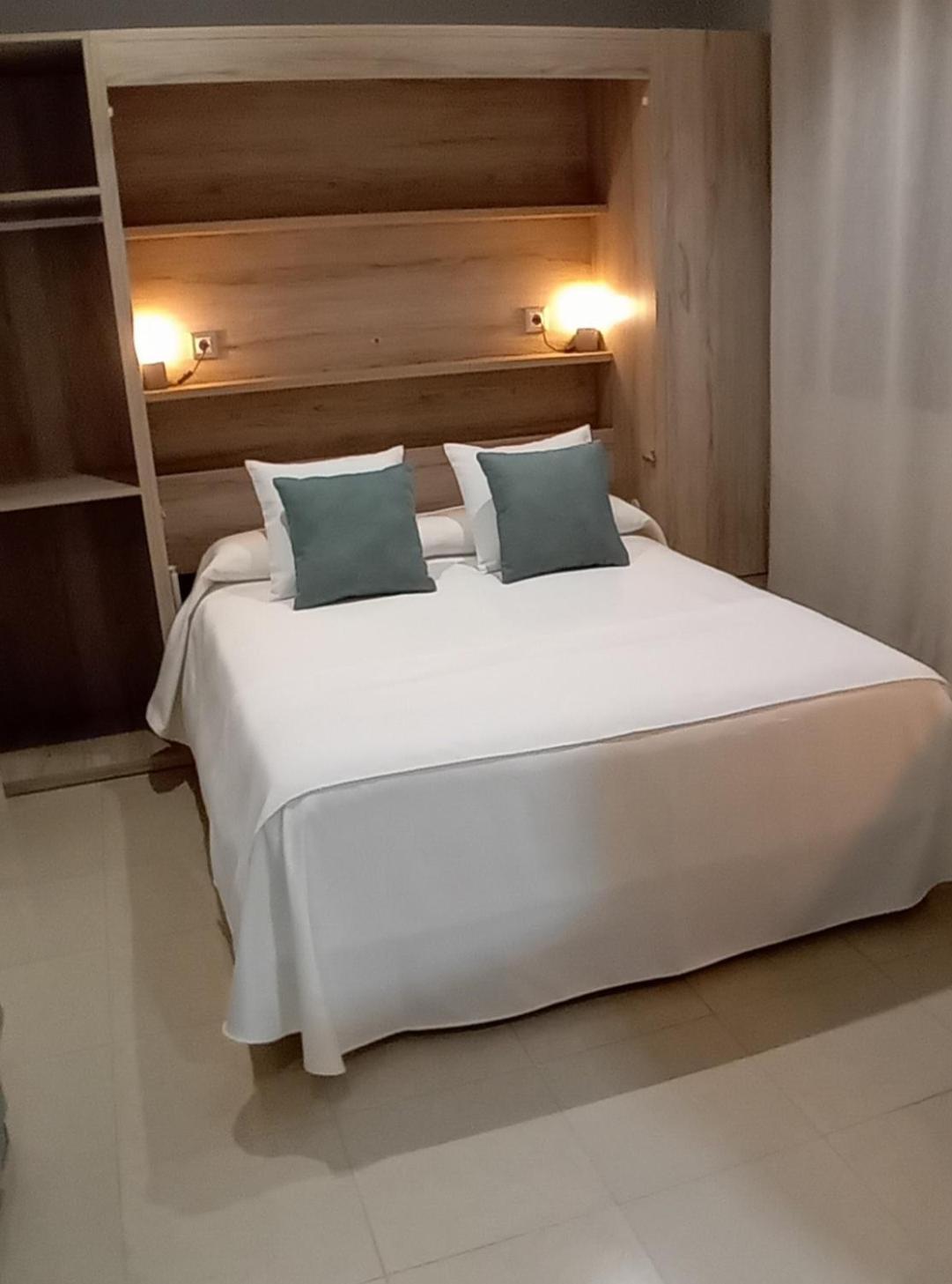 Apartamento La Fuente 27 Tomares Exteriör bild